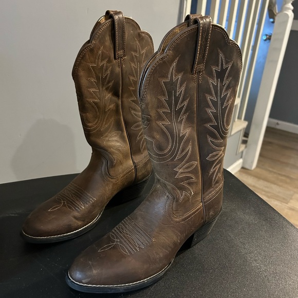 Ariat Heritage R Toe Western Boots - Picture 2 of 9